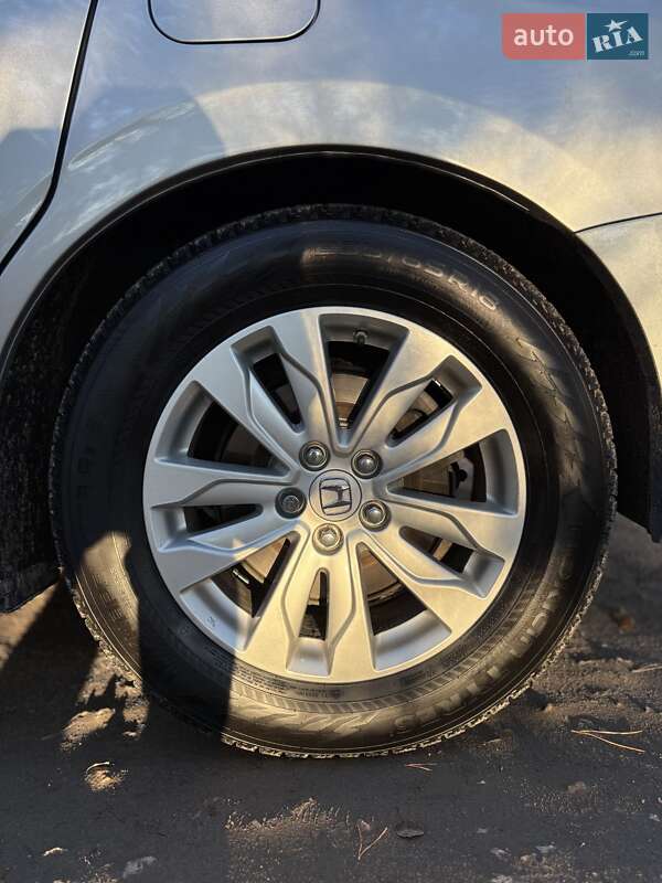 Минивэн Honda Odyssey 2019 в Дмитровке фото 19 Минивэн Honda Odyssey 2019 в Дмитровке