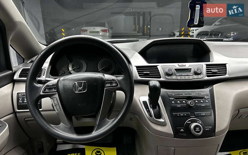 Минивэн Honda Odyssey 2012 в Черновцах