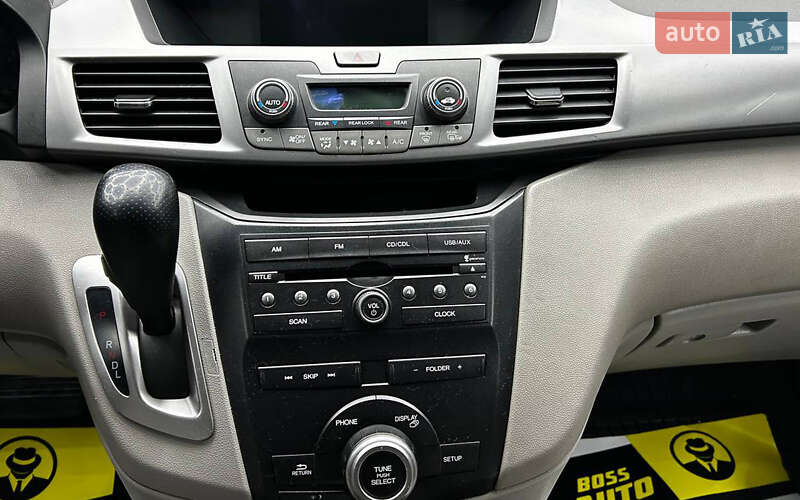 Минивэн Honda Odyssey 2012 в Черновцах