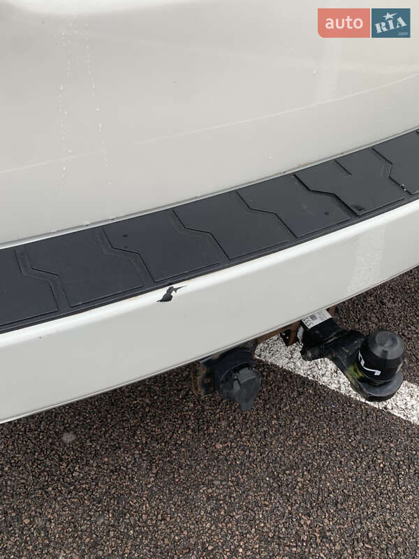 Минивэн Honda Odyssey 2016 в Ровно