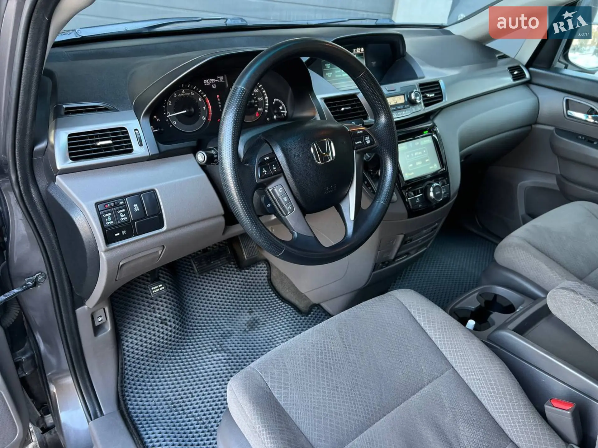 2017 Honda Odyssey - мініатюра 12