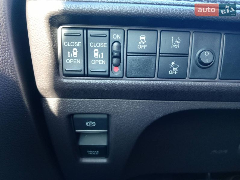 Минивэн Honda Odyssey 2019 в Киеве