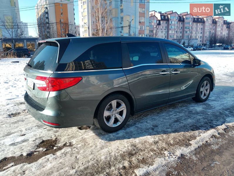 Минивэн Honda Odyssey 2019 в Киеве