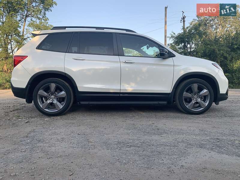 Внедорожник / Кроссовер Honda Passport 2019 в Новомосковске