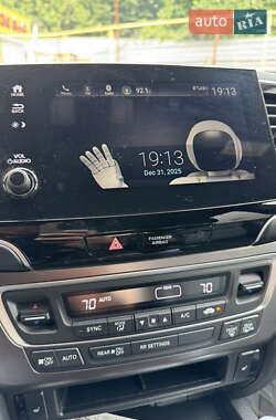 Внедорожник / Кроссовер Honda Passport 2019 в 