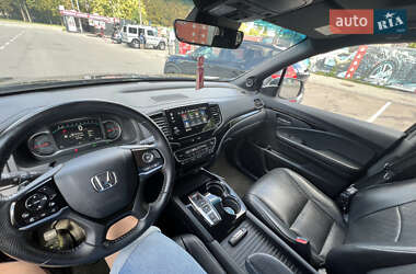 Внедорожник / Кроссовер Honda Passport 2019 в 