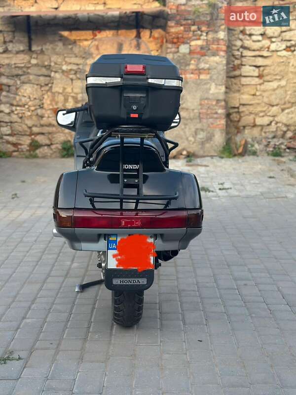 Грузовые мотороллеры, мотоциклы, скутеры, мопеды Honda PC 800 Pacific Coast 1995 в Николаеве фото 3 Грузовые мотороллеры, мотоциклы, скутеры, мопеды Honda PC 800 Pacific Coast 1995 в Николаеве