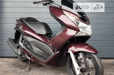 Максі-скутер Honda PCX 125 2014 в Білій Церкві