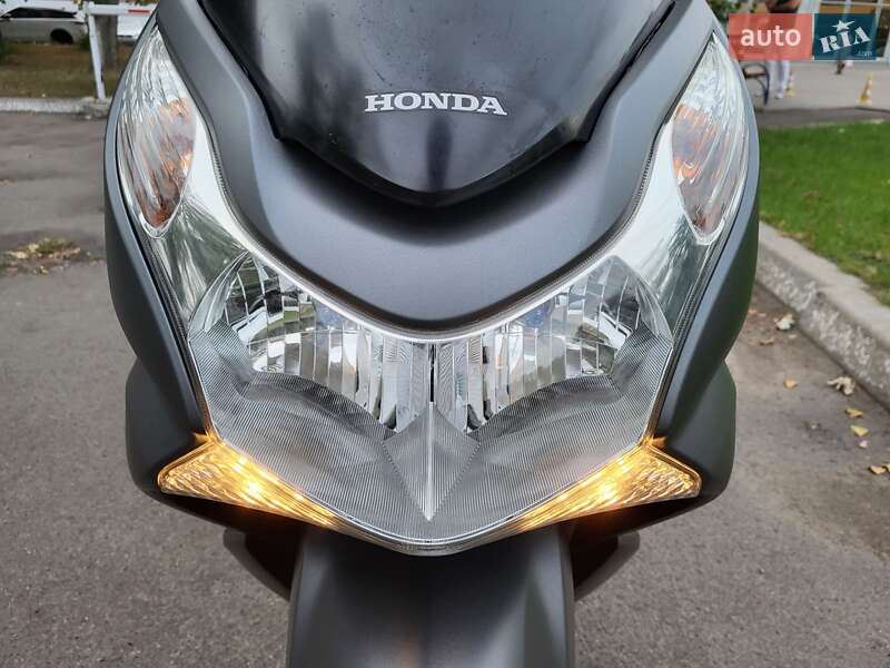 Макси-скутер Honda PCX 125 2014 в Бобровице