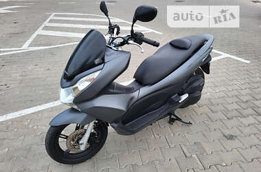 Макси-скутер Honda PCX 125 2014 в Козельце