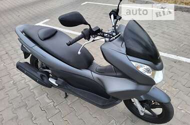 Максі-скутер Honda PCX 125 2014 в Чернігові