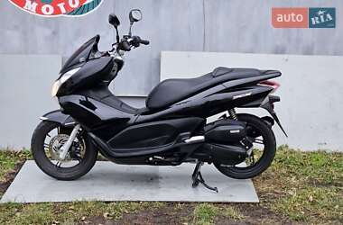 Макси-скутер Honda PCX 125 2014 в Первомайске