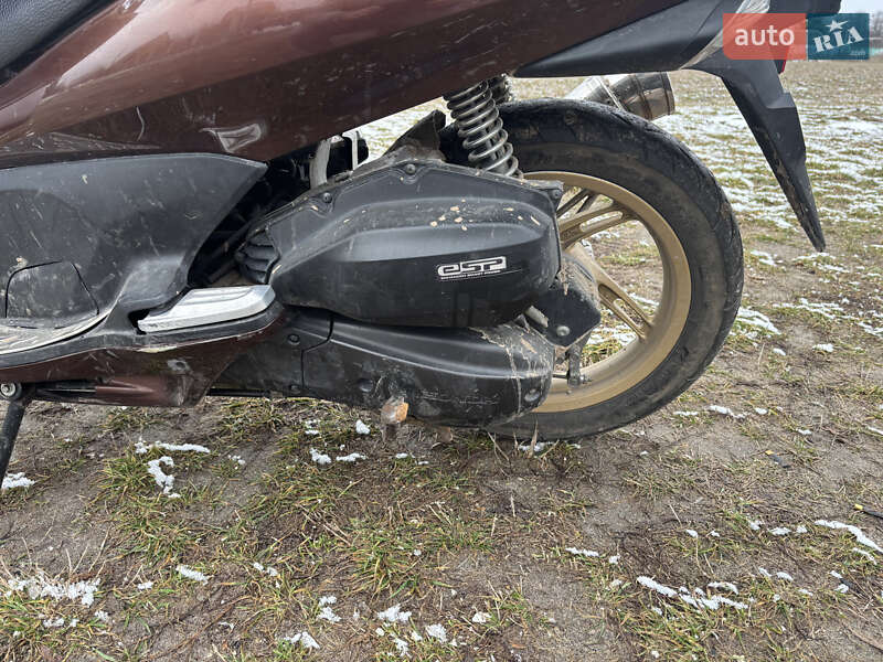 Максі-скутер Honda PCX 125 2014 в Калинівці