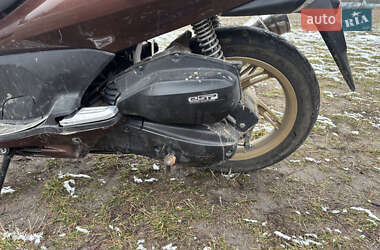 Макси-скутер Honda PCX 125 2014 в 