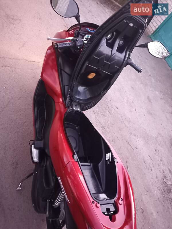 Макси-скутер Honda PCX 125 2014 в Житомире