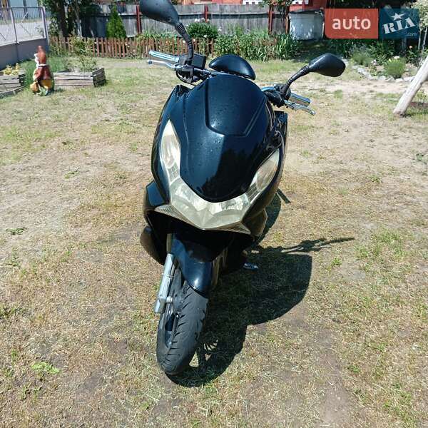 Макси-скутер Honda PCX 125 2014 в Виннице