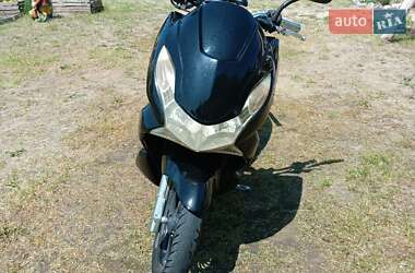 Макси-скутер Honda PCX 125 2014 в 