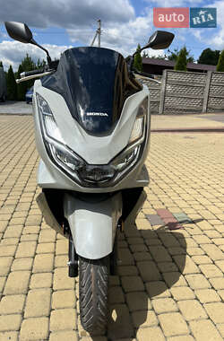 Макси-скутер Honda PCX 125 2024 в Львове