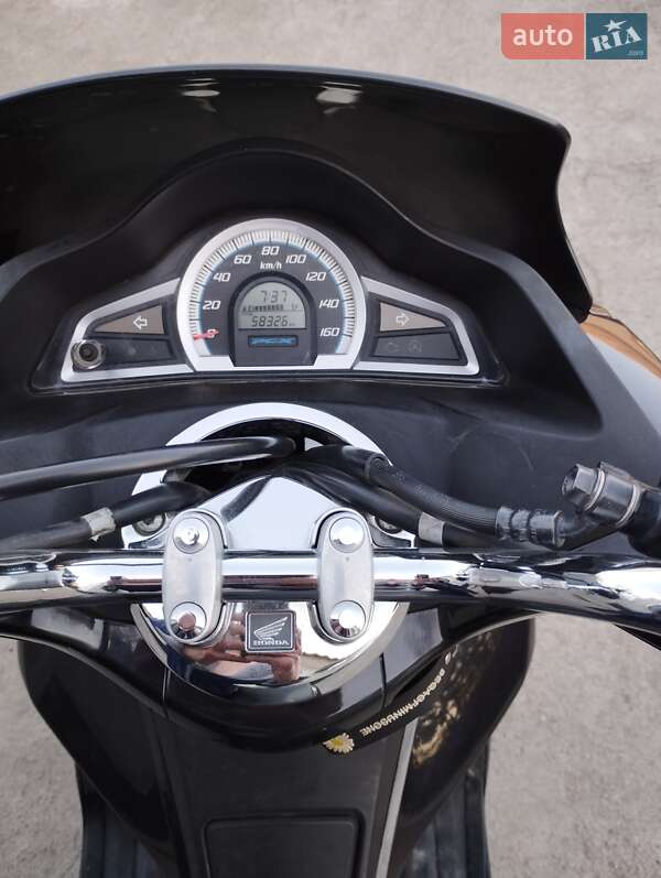 Макси-скутер Honda PCX 125 2014 в Вознесенске