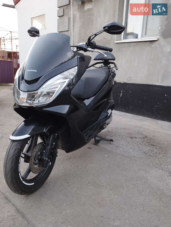 Макси-скутер Honda PCX 125 2014 в Вознесенске