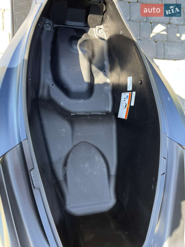 Макси-скутер Honda PCX 125 2024 в Черновцах фото 17 Макси-скутер Honda PCX 125 2024 в Черновцах