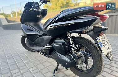 Макси-скутер Honda PCX 125 2010 в 