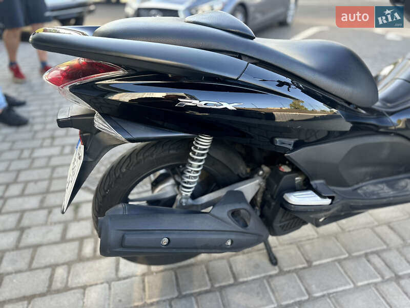 Макси-скутер Honda PCX 125 2010 в Одессе