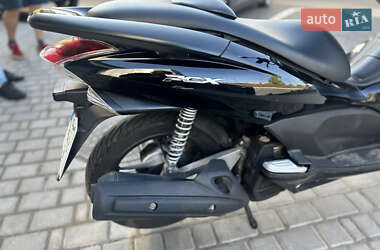 Макси-скутер Honda PCX 125 2010 в 
