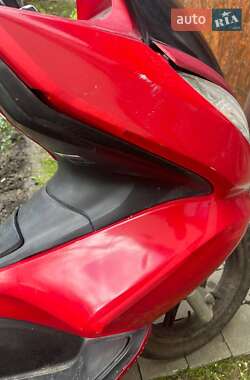 Макси-скутер Honda PCX 125 2010 в  фото 2 Макси-скутер Honda PCX 125 2010 в