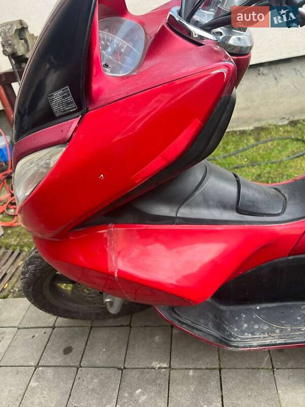 Максі-скутер Honda PCX 125 2010 в Львові фото 6 Максі-скутер Honda PCX 125 2010 в Львові