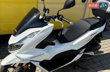 Грузовые мотороллеры, мотоциклы, скутеры, мопеды Honda PCX 125 2023 в Черновцах