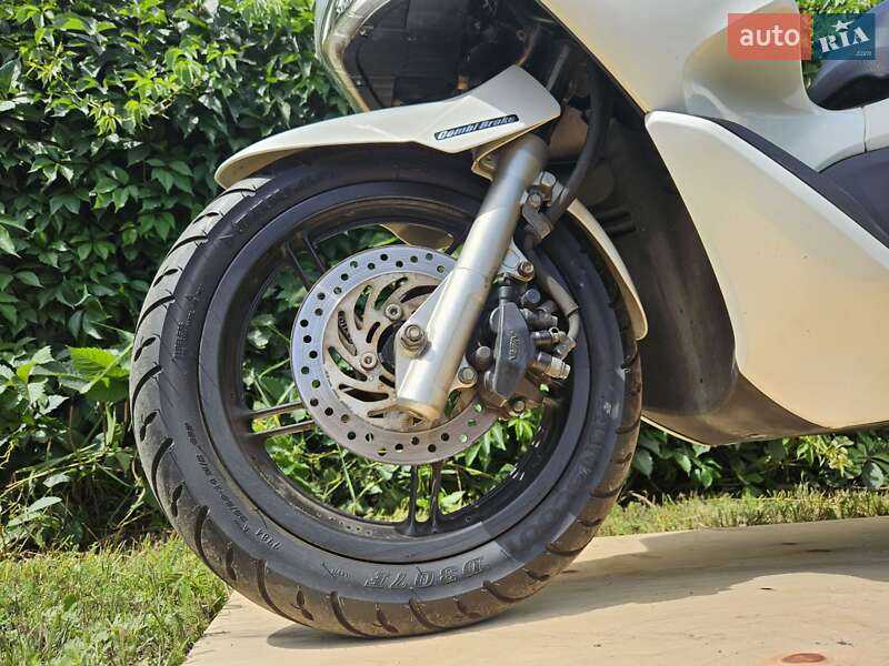 Макси-скутер Honda PCX 150 2014 в Южноукраинске