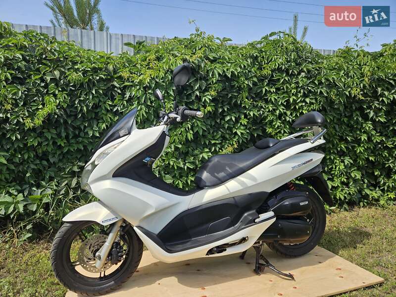 Макси-скутер Honda PCX 150 2014 в Южноукраинске