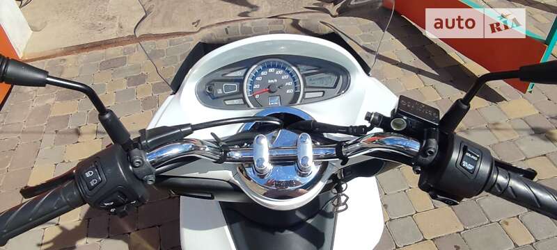 Вантажні моторолери, мотоцикли, скутери, мопеди Honda PCX 150 2014 в Хмельницькому