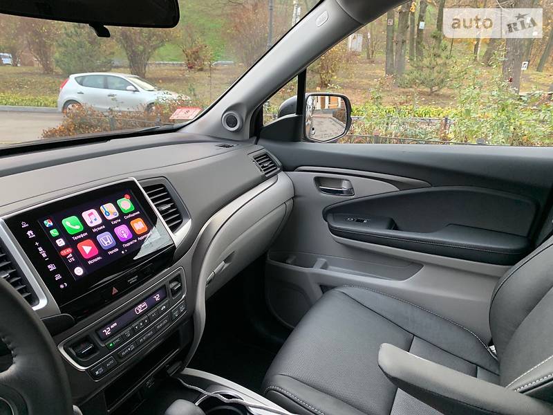 Внедорожник / Кроссовер Honda Pilot 2018 в Киеве
