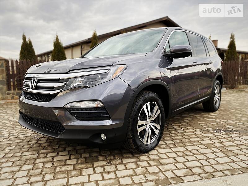 Внедорожник / Кроссовер Honda Pilot 2016 в Черновцах