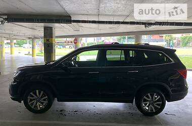 Позашляховик / Кросовер Honda Pilot 2018 в Львові