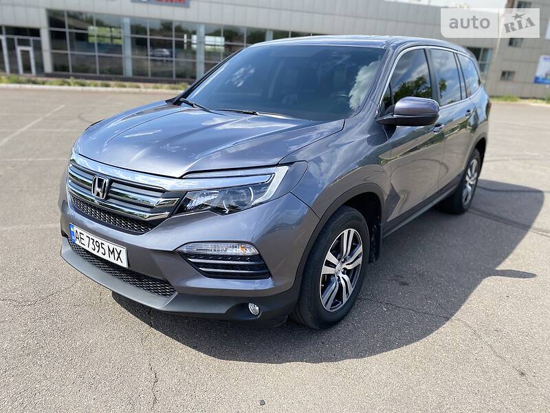 Позашляховик / Кросовер Honda Pilot 2016 в 