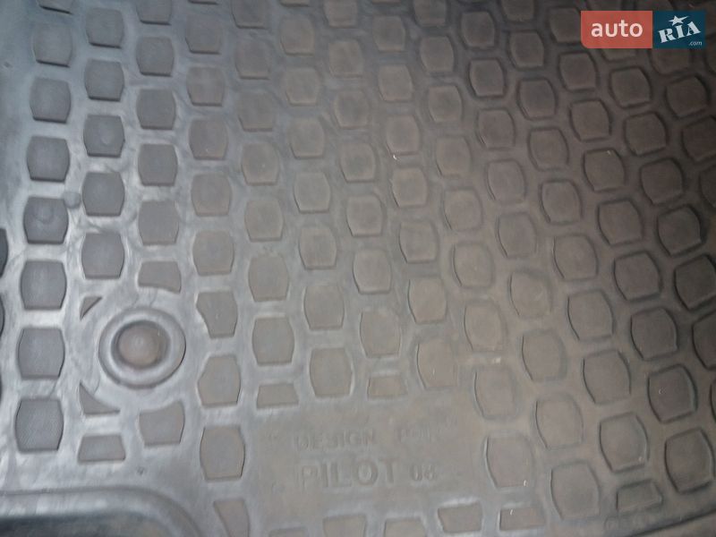 Позашляховик / Кросовер Honda Pilot 2008 в Запоріжжі