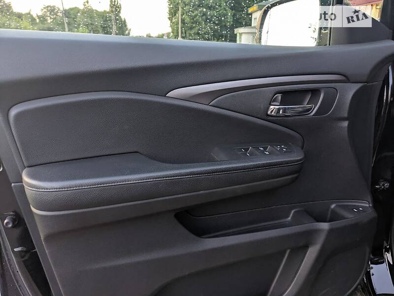 Внедорожник / Кроссовер Honda Pilot 2016 в Ровно фото 16 Внедорожник / Кроссовер Honda Pilot 2016 в Ровно