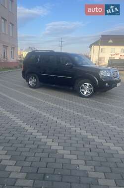 Позашляховик / Кросовер Honda Pilot 2011 в Чернівцях