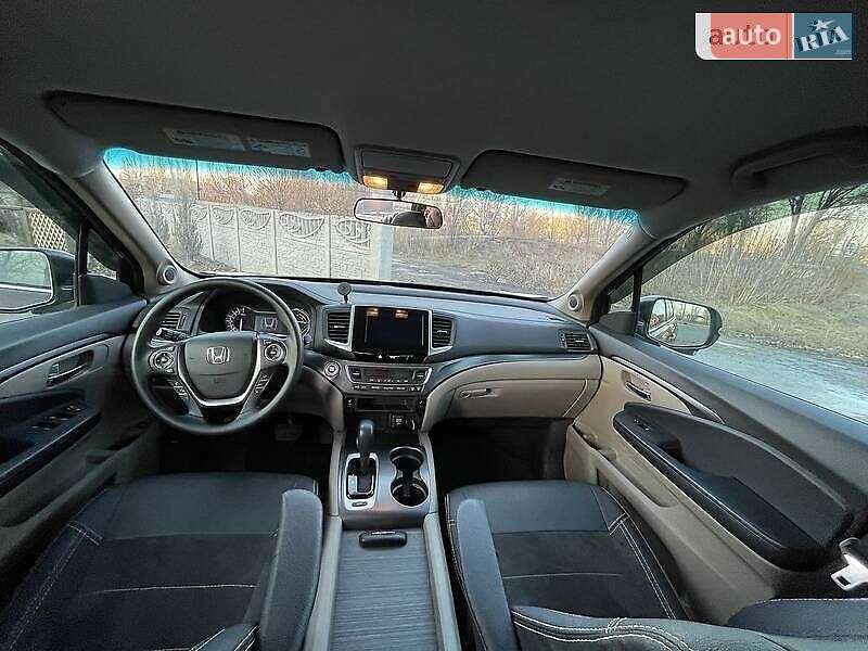 Внедорожник / Кроссовер Honda Pilot 2016 в Запорожье