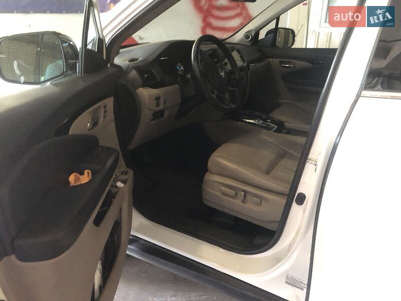 Внедорожник / Кроссовер Honda Pilot 2018 в Киеве фото 7 Внедорожник / Кроссовер Honda Pilot 2018 в Киеве