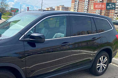 Внедорожник / Кроссовер Honda Pilot 2018 в 