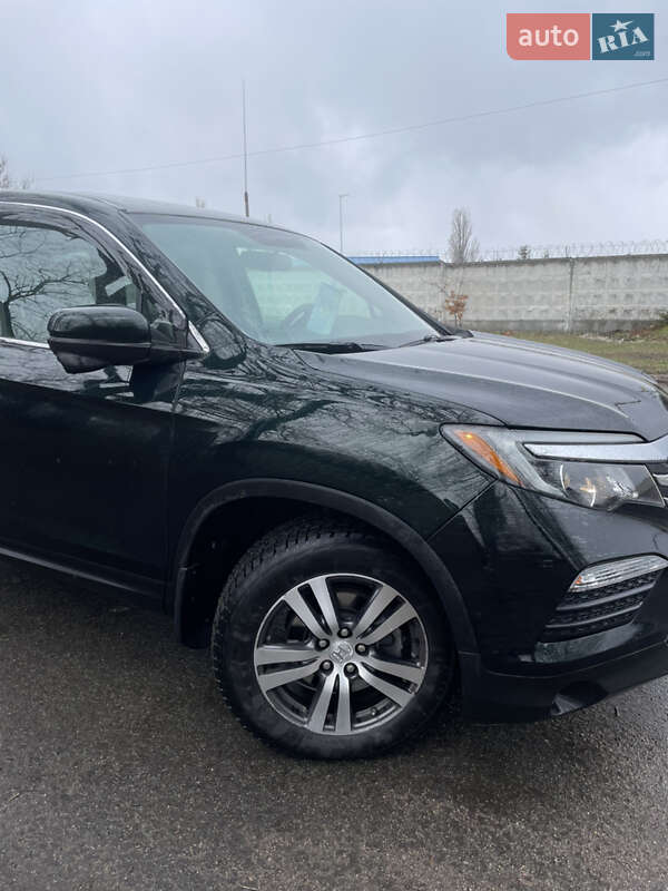 Позашляховик / Кросовер Honda Pilot 2016 в Фастові