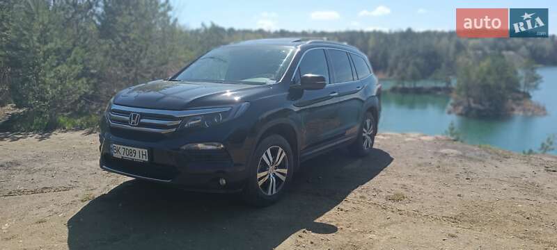 Внедорожник / Кроссовер Honda Pilot 2017 в Костополе