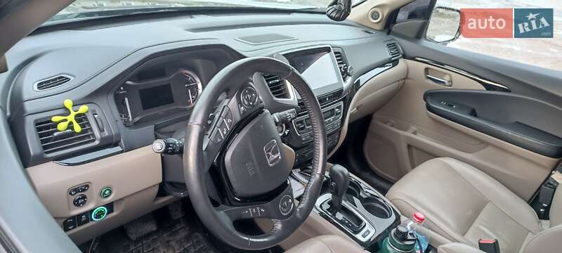 Внедорожник / Кроссовер Honda Pilot 2017 в Костополе