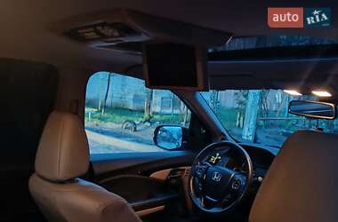 Позашляховик / Кросовер Honda Pilot 2017 в 