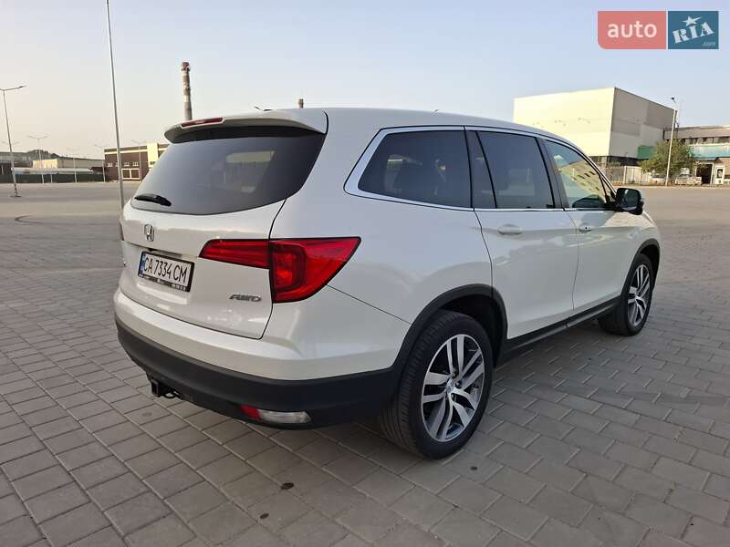 Внедорожник / Кроссовер Honda Pilot 2017 в Черкассах