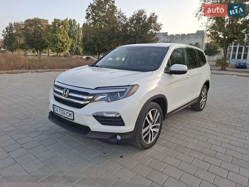 Внедорожник / Кроссовер Honda Pilot 2017 в Черкассах